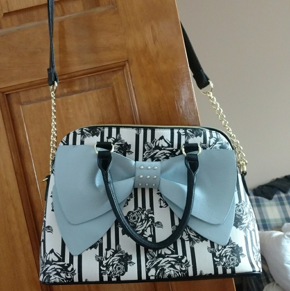 Betsey Johnson Handbags - Betsey Johnson Purse